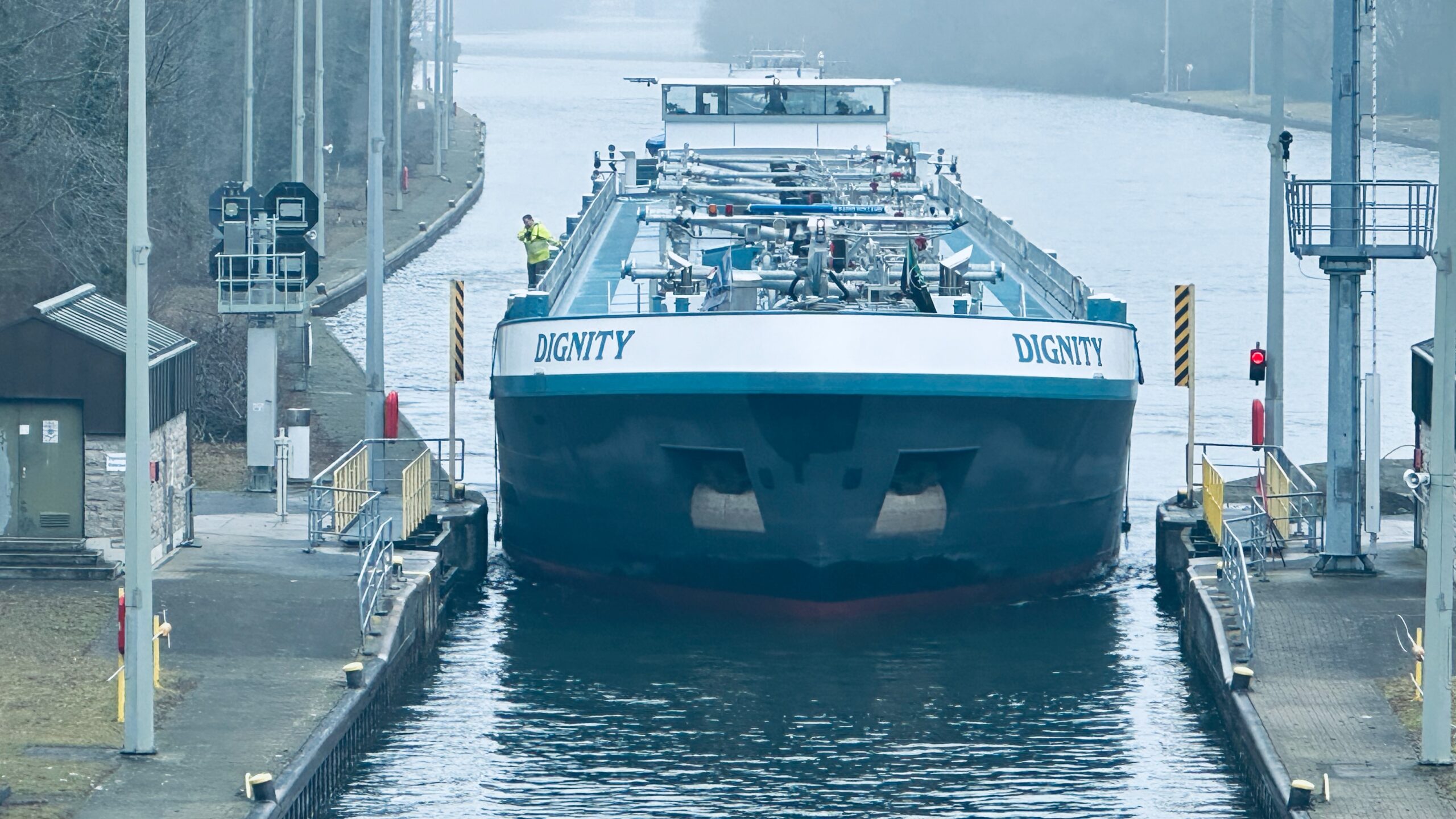 Straße von Hormus blockiert – doch die Märkte glauben weiter an ein schnelles Ende