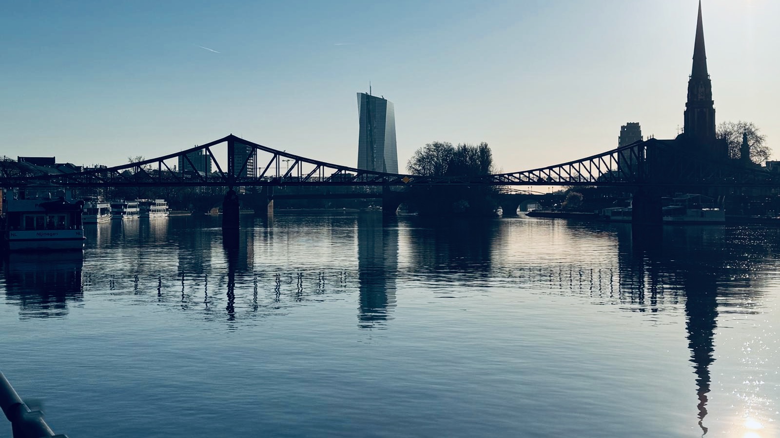 Energie-Schock, Krieg und Märkte: Die Realität holt die Börsen ein Energie-Schock, Krieg und Märkte: Die Realität holt die Börsen ein